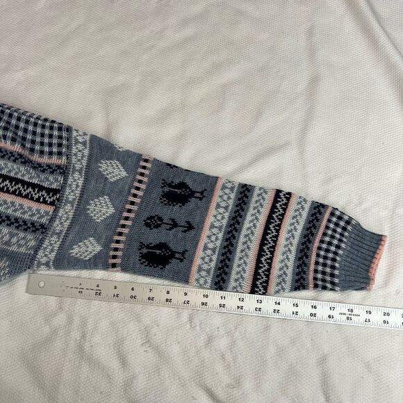 Vintage 80’s Mom Sweater w/Home Chicken & People - Picture 5 of 6